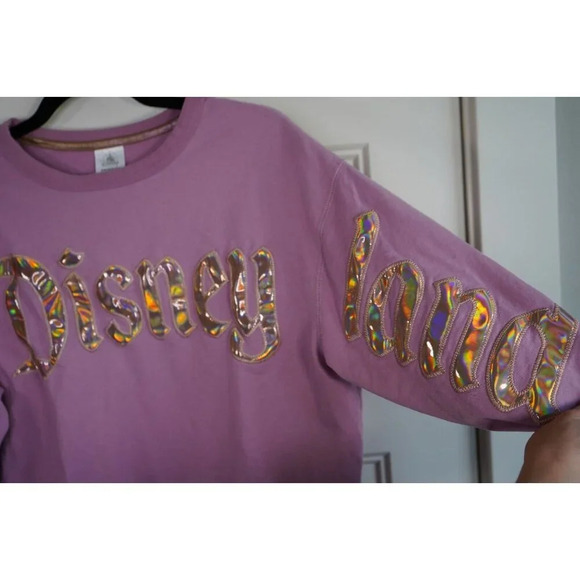 Disneyland Pink & Gold Iridescent Women’s Sweatshirt Size Medium - Picture 3 of 8